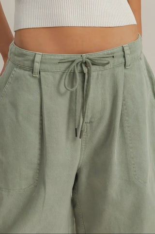 Drawstring Waist Wide
Leg Jort