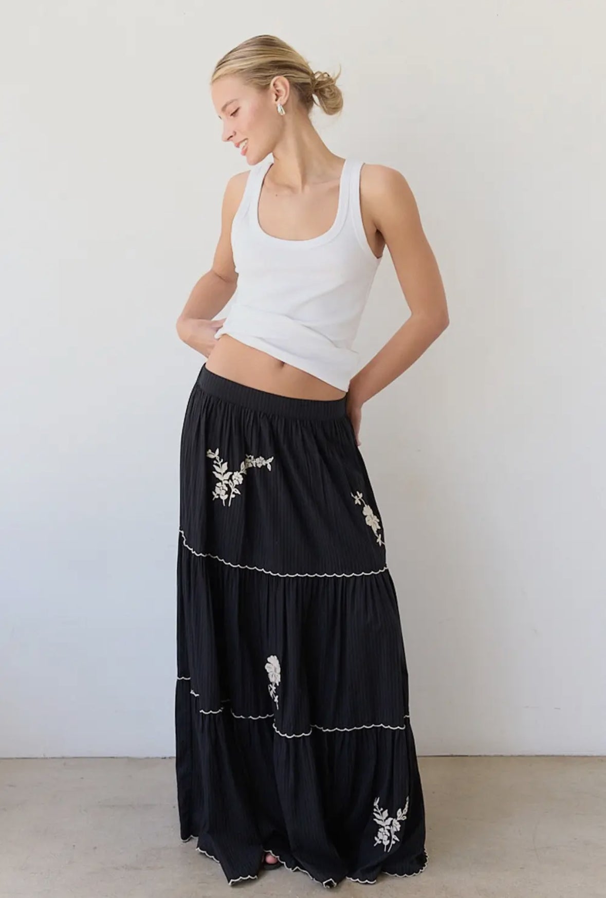 Embroidery Tiered Maxi Skirt