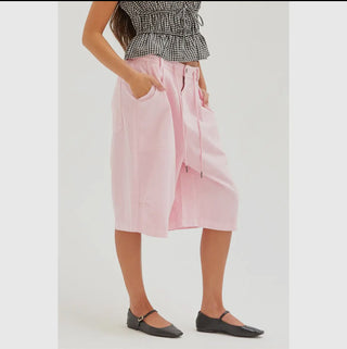 Drawstring Waist Wide
Leg Jort