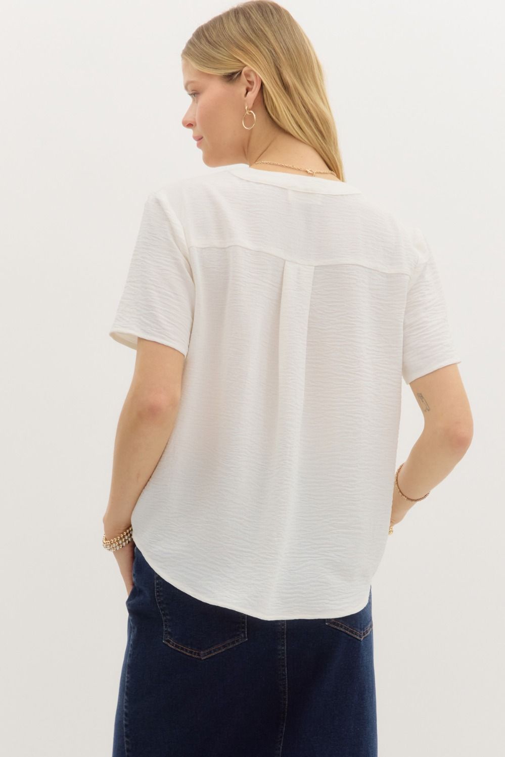 Off white V neck