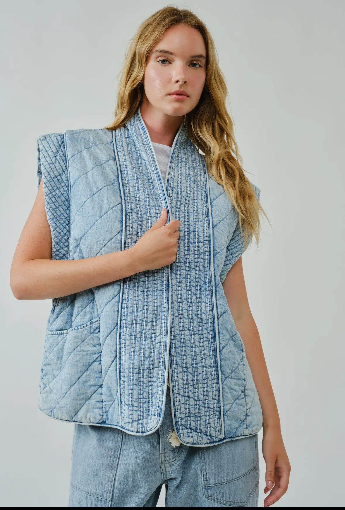 Mariana Oversized
Quilted Denim Vest
