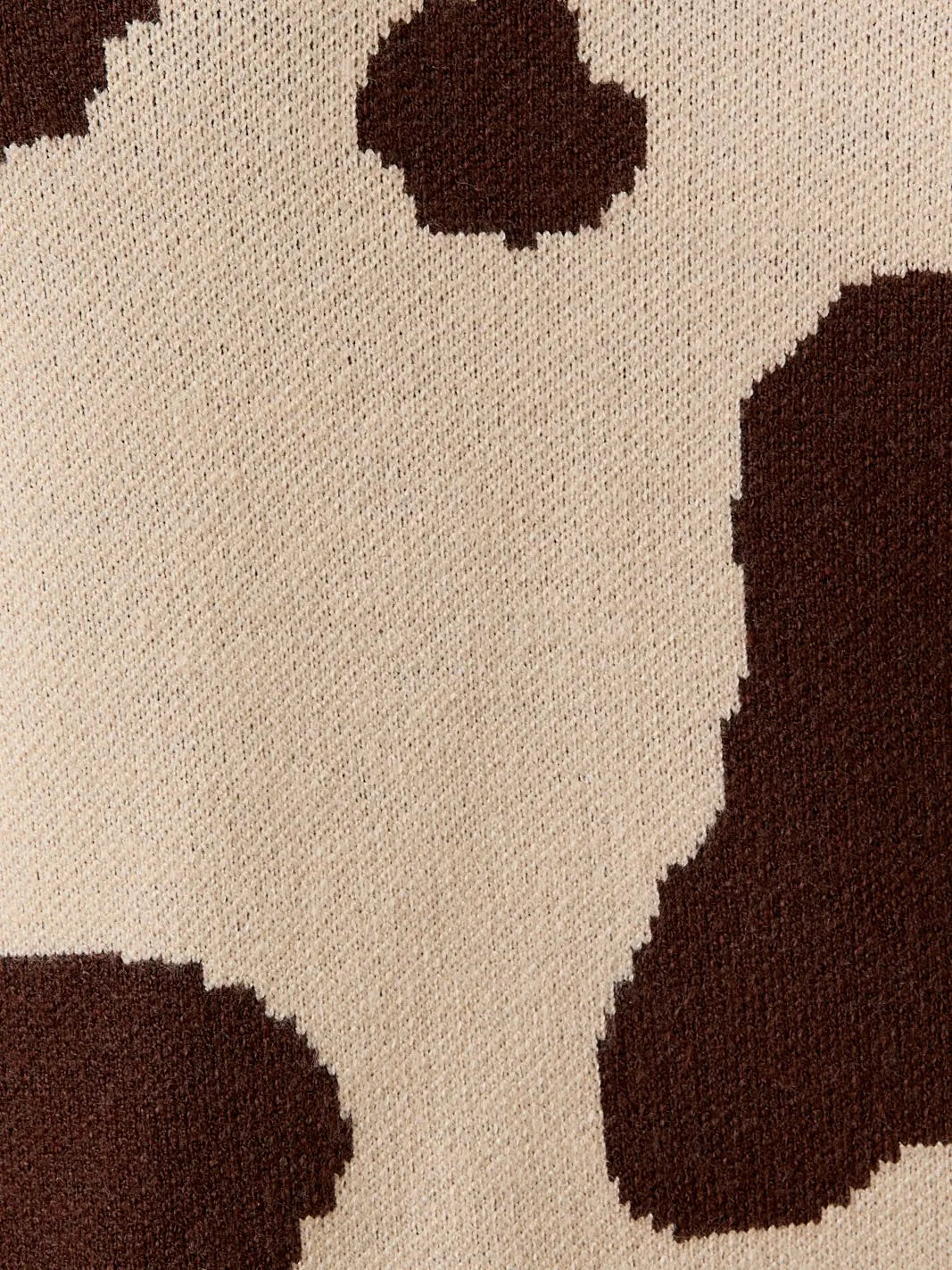 V NECK COW PRINT