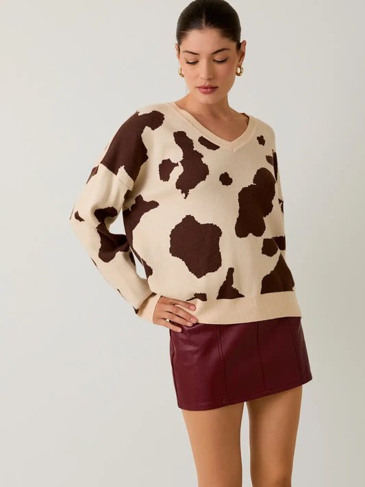 V NECK COW PRINT