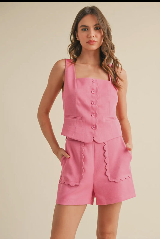 Scalloped Vest and Shorts
Set