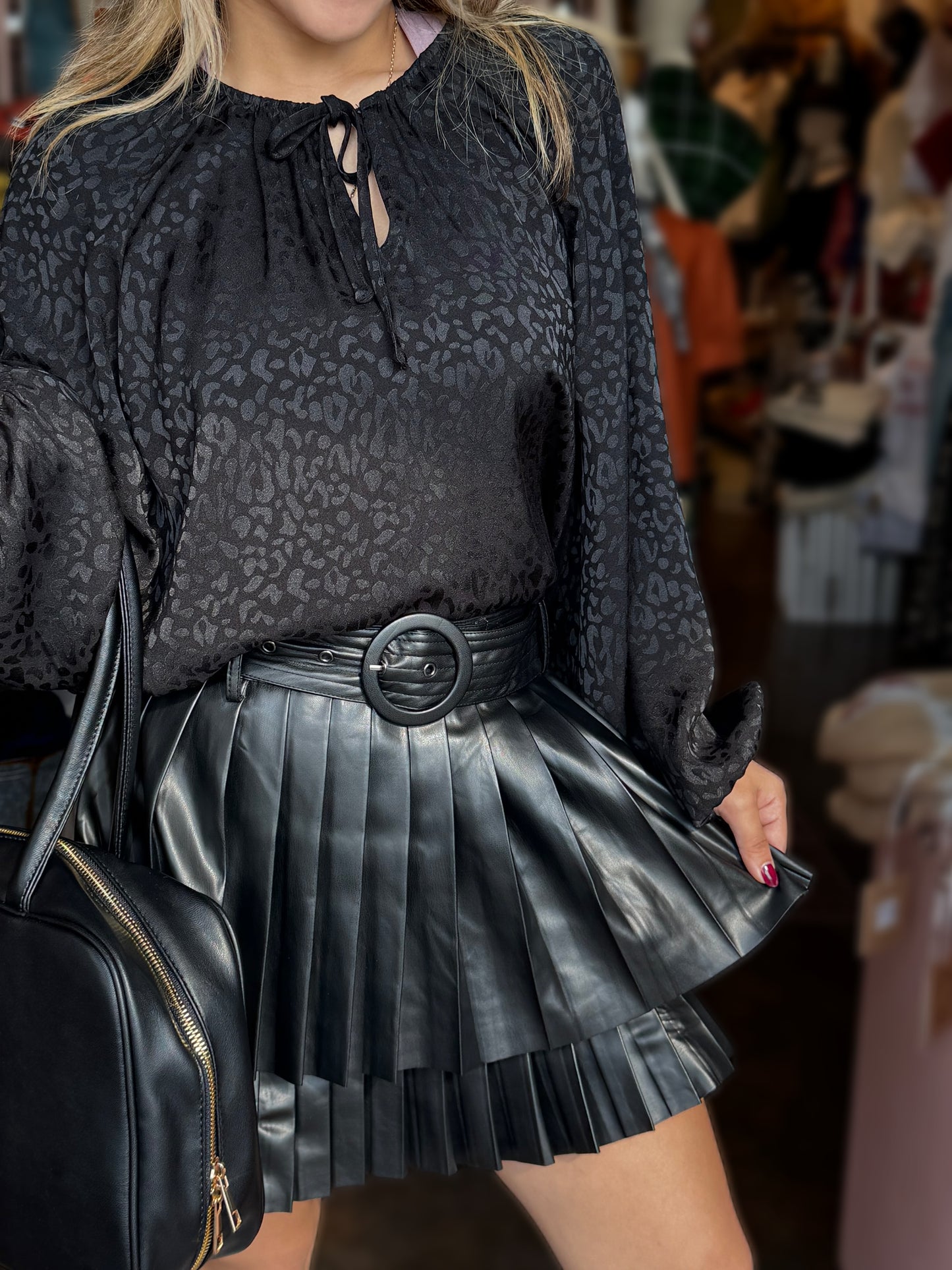 Pleated faux leather skirt Black